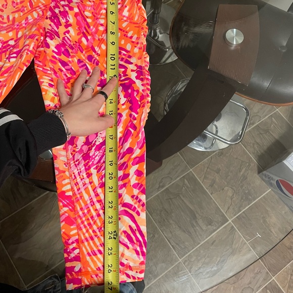 Calvin Klein Performance Leggings. Bright Neon Capris Size Large. - Picture 5 of 7